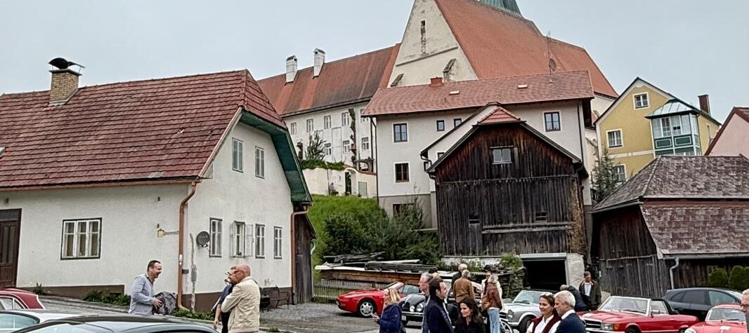 8b5f6eaa-1b1c-45c3-bac0-1f8132efab59