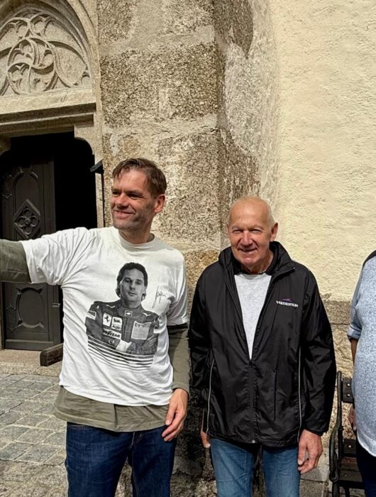 fa31b008-4438-4db4-9ba8-f8525d8fff4e